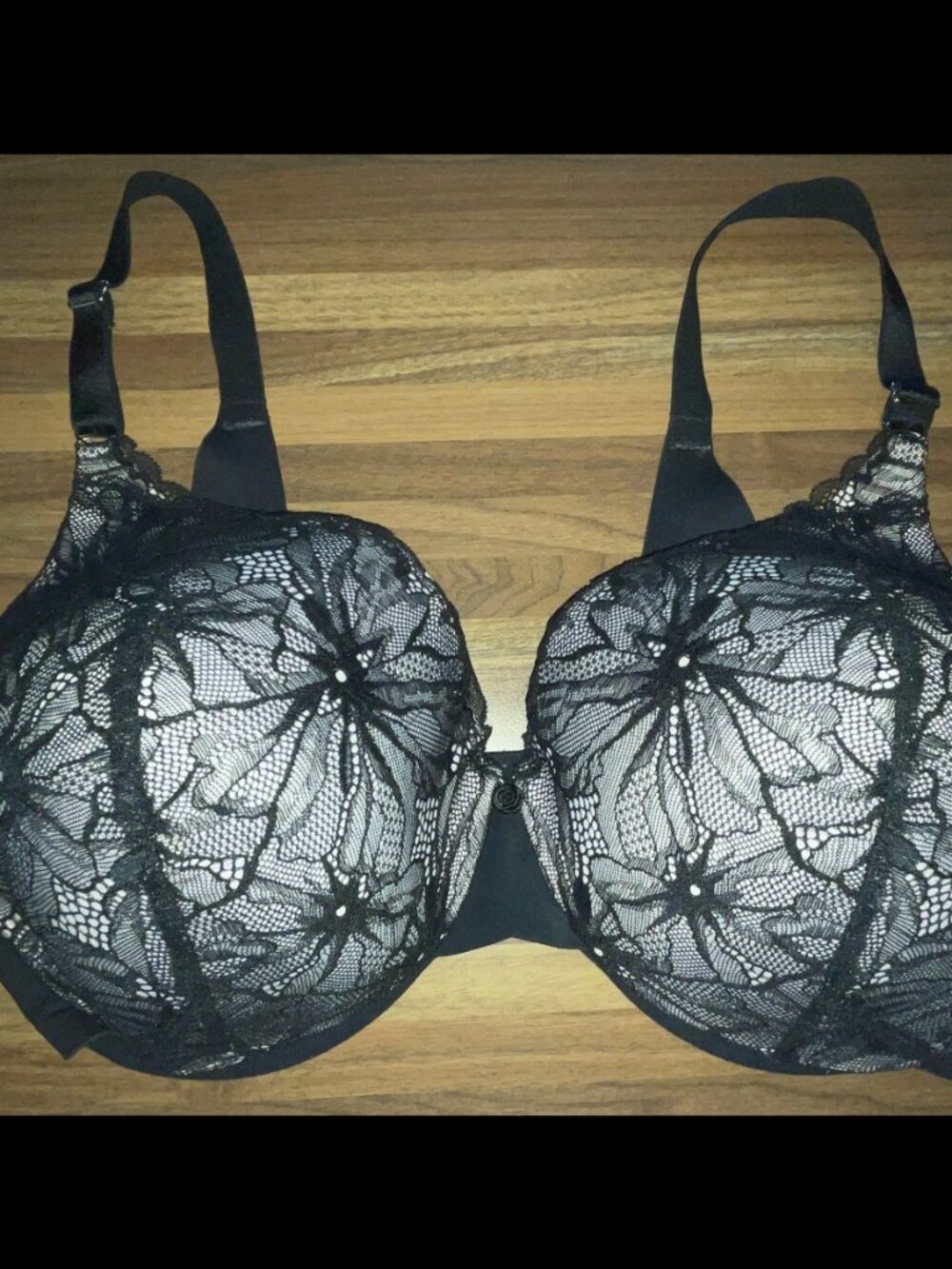 La Vie en Rose Black Floral Lace Sleekback Bra 42E